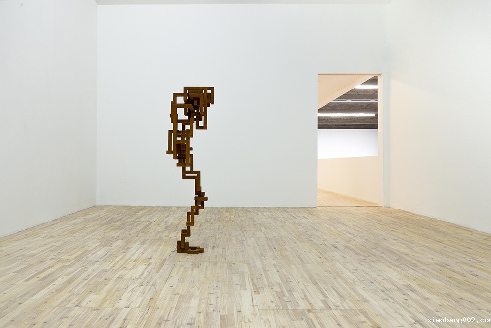 10 Antony Gormley - Body Buildings, Galleria Continua, Beijing, China 2024-25. Shame, 2023, cast iron, 161.7 x 59 x 42.9 cm. Photograph by Huang Shaoli..jpg 10 Antony Gormley - Body Buildings, Galleria Continua, Beijing, China 2024-25. Shame, 2023, cast iron, 161.7 x 59 x 42.9 cm. Photograph by Huang Shaoli..jpg