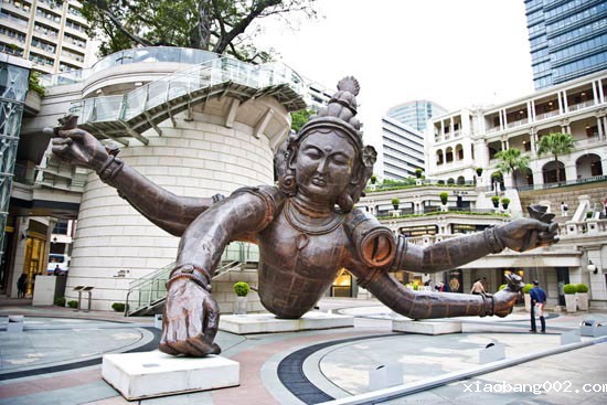 Three Heads Six Arms, 2008; Steel and Copper